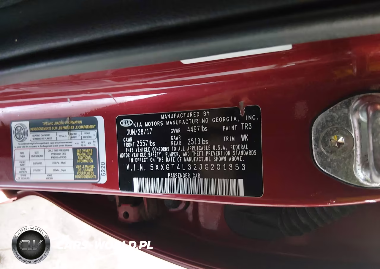 2018 Kia Optima S VIN:5XXGT4L32JG201353 - 9