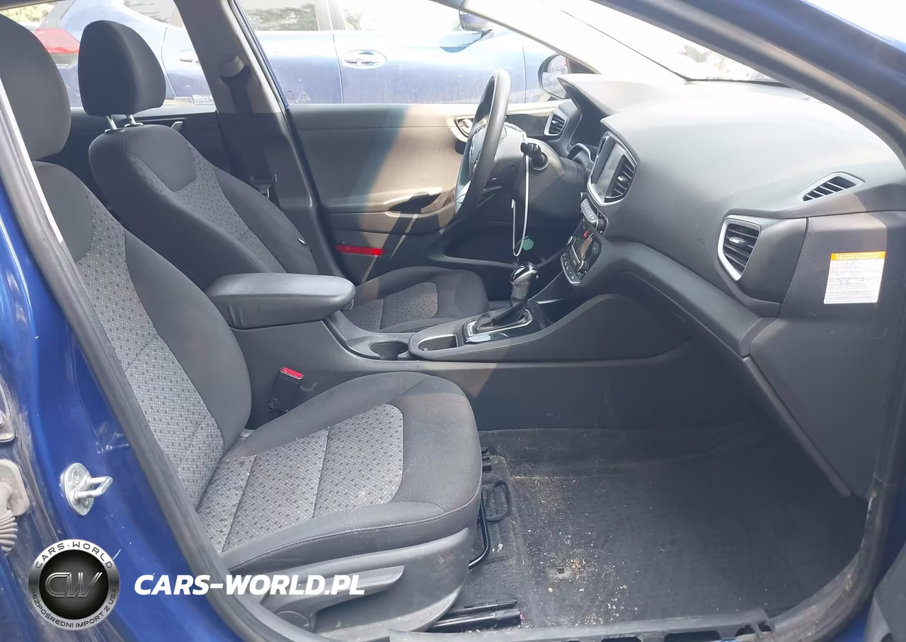 2019 Hyundai Ioniq Hybrid Blue VIN:KMHC65LCXKU128591 - 5