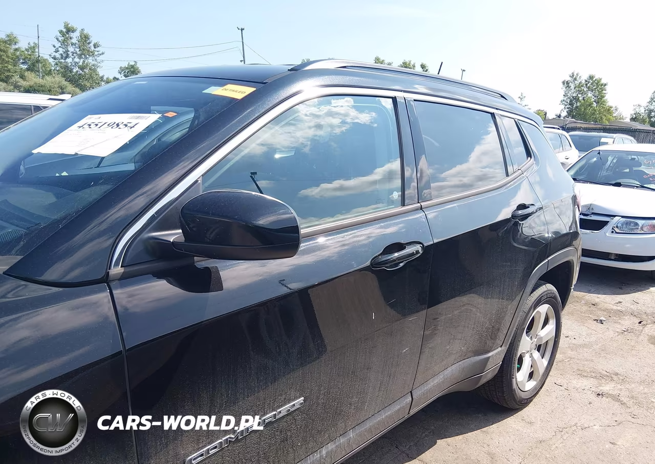 2019 Jeep Compass Latitude 4X4 VIN:3C4NJDBB8KT696430 - 14