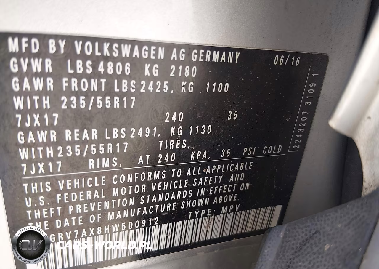 2017 Volkswagen Tiguan 2.0T Wolfsburg Edition VIN:WVGRV7AX8HW500912 - 9