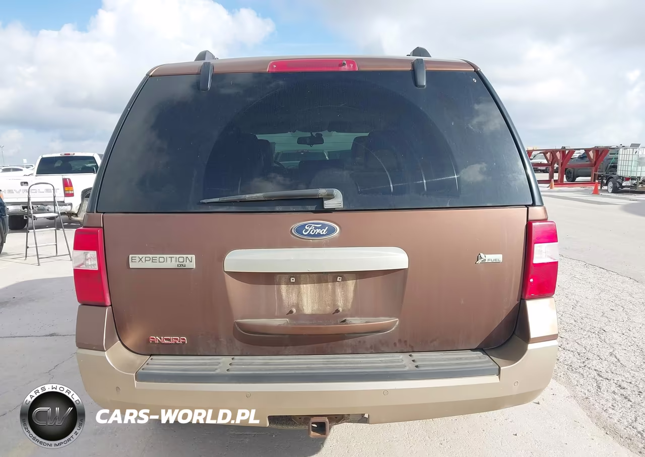 2011 Ford Expedition Xlt VIN:1FMJU1H55BEF21103 - 16