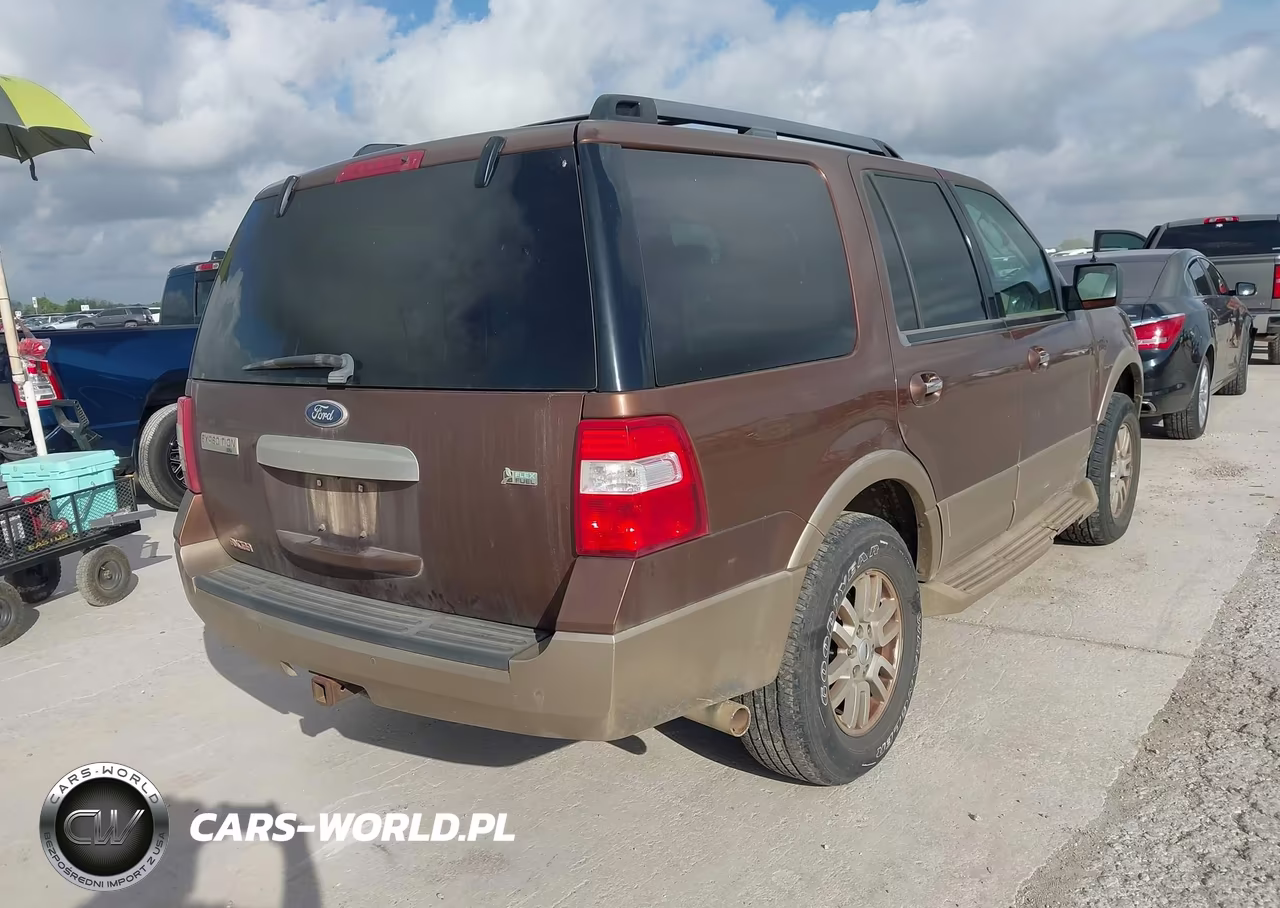 2011 Ford Expedition Xlt VIN:1FMJU1H55BEF21103 - 4