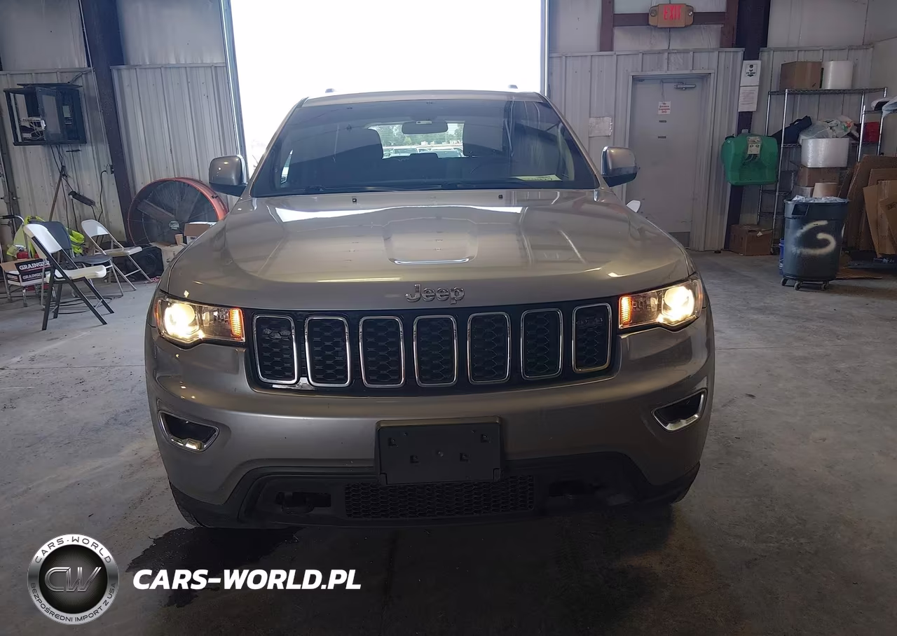 2019 Jeep Grand Cherokee Laredo E 4X4 VIN:1C4RJFAG0KC836914 - 12