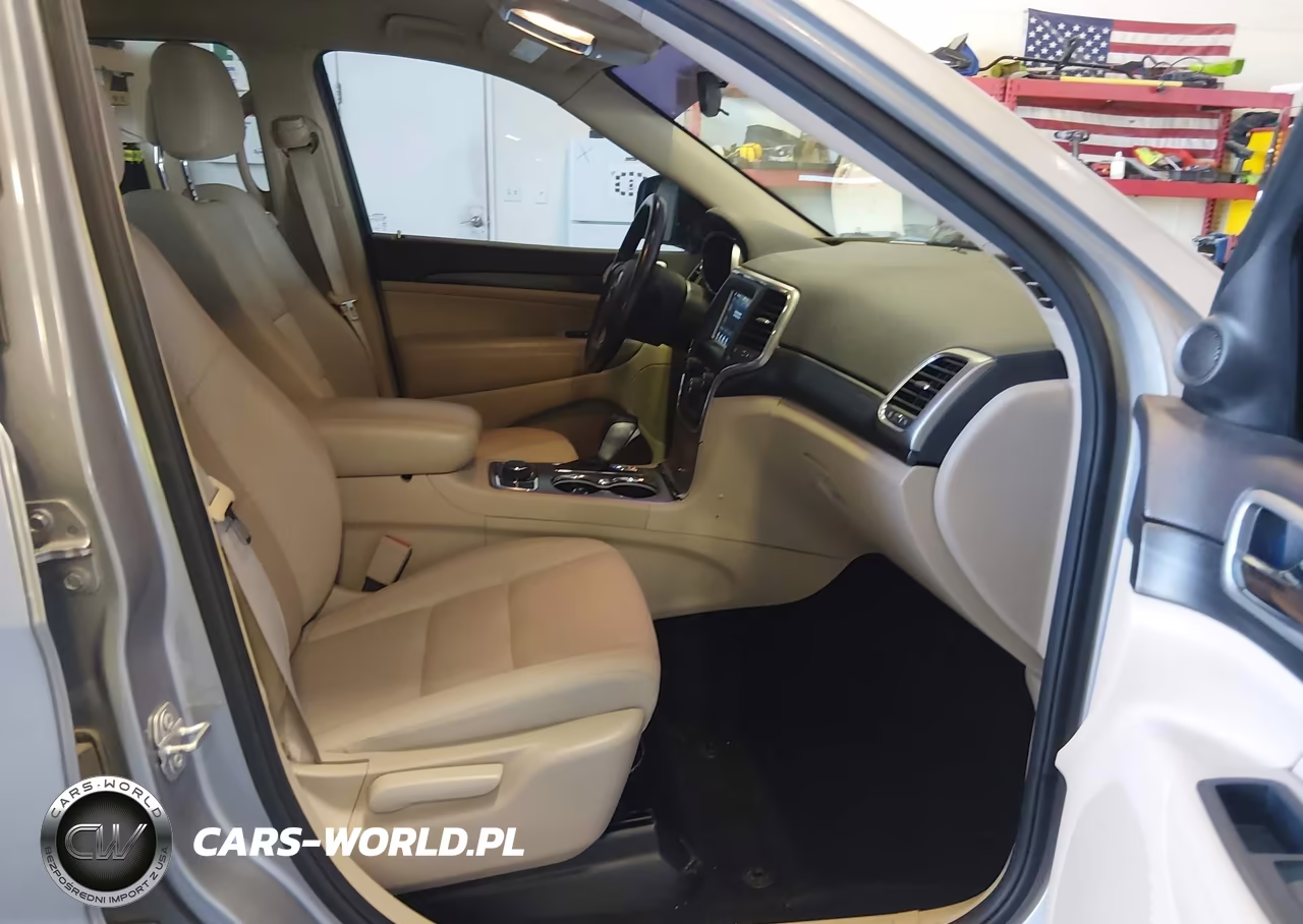 2019 Jeep Grand Cherokee Laredo E 4X4 VIN:1C4RJFAG0KC836914 - 5