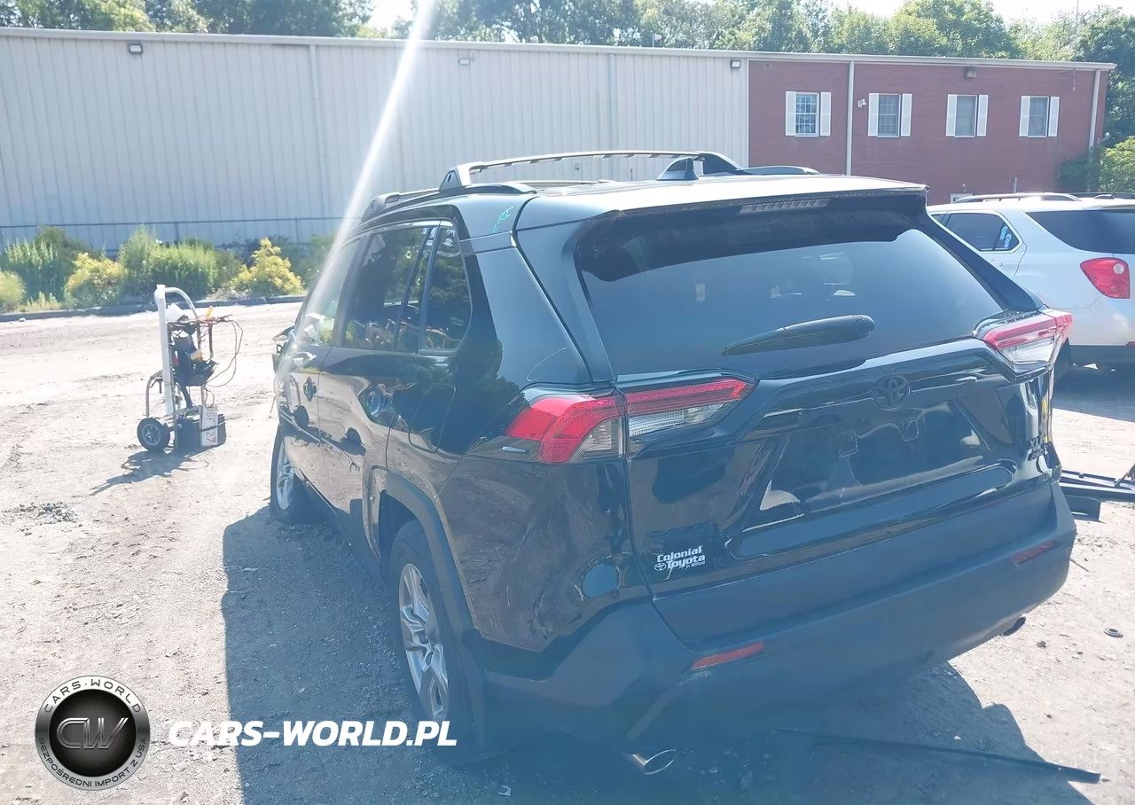 2025 Toyota Rav4 Xle VIN:2T3P1RFV8SW528063 - 3