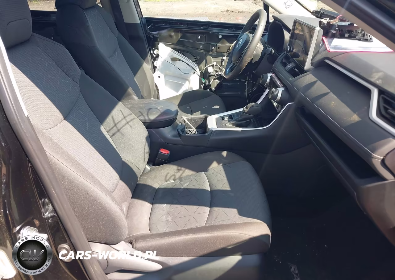 2025 Toyota Rav4 Xle VIN:2T3P1RFV8SW528063 - 5