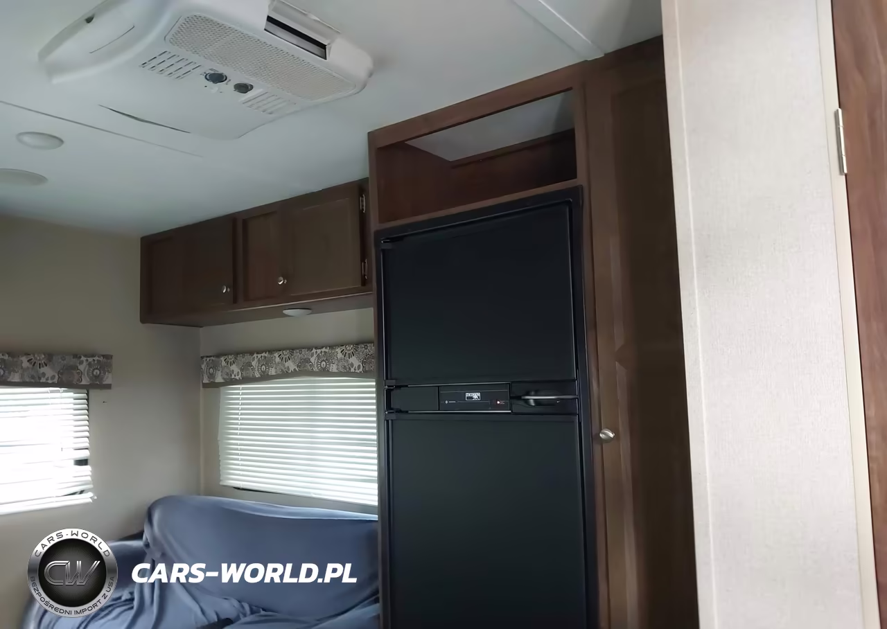 2017 Keystone Coleman Lantern 17Rd VIN:4YDT19224HH930832 - 13