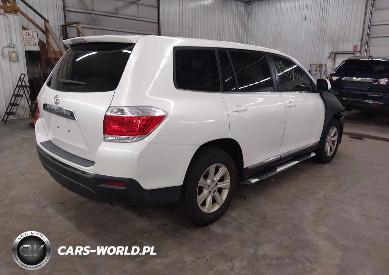 2012 Toyota Highlander Base V6 VIN:5TDZK3EH8CS070963 - 4