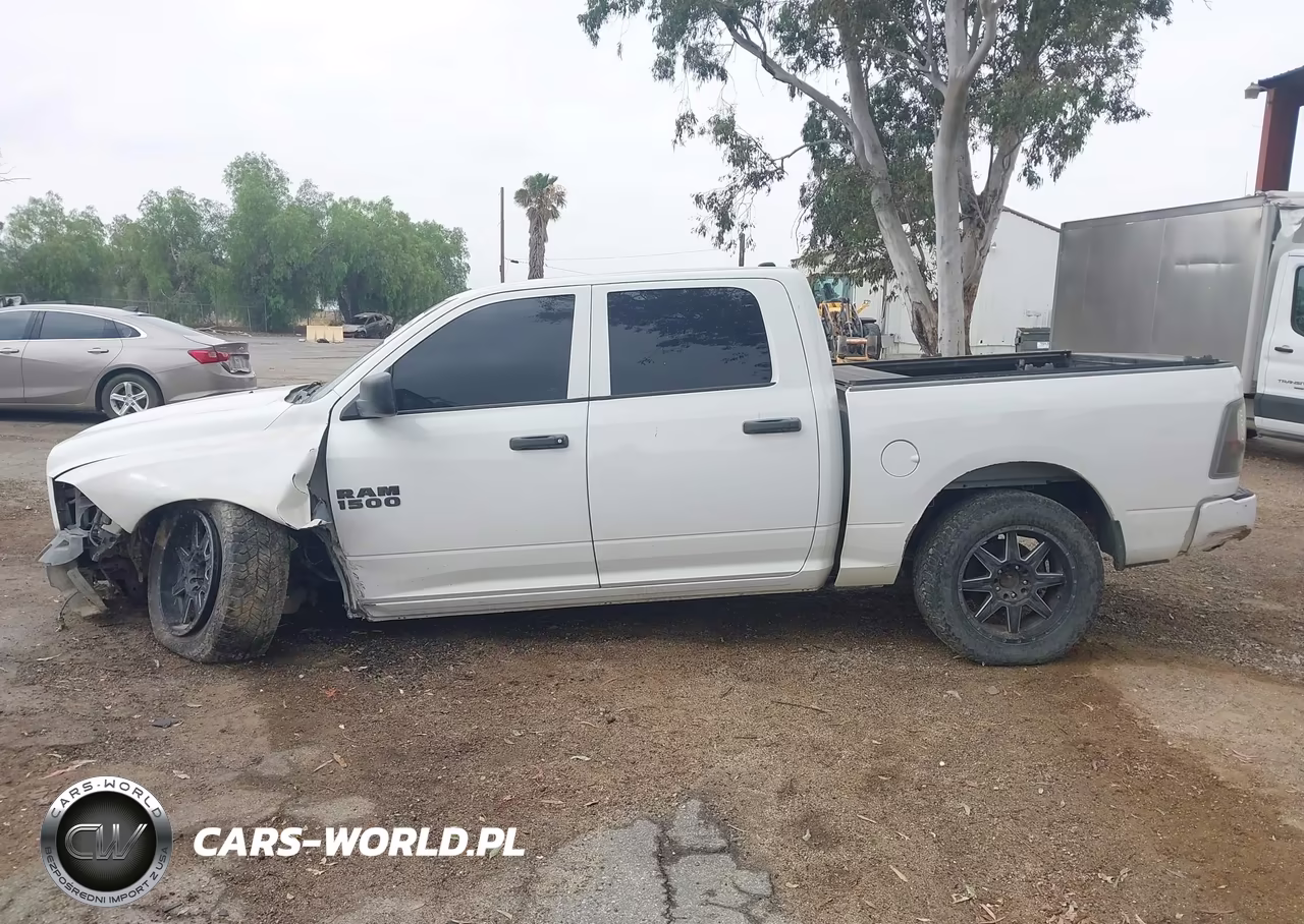2018 Ram 1500 Express 4X2 5'7 Box VIN:1C6RR6KG7JS337143 - 14