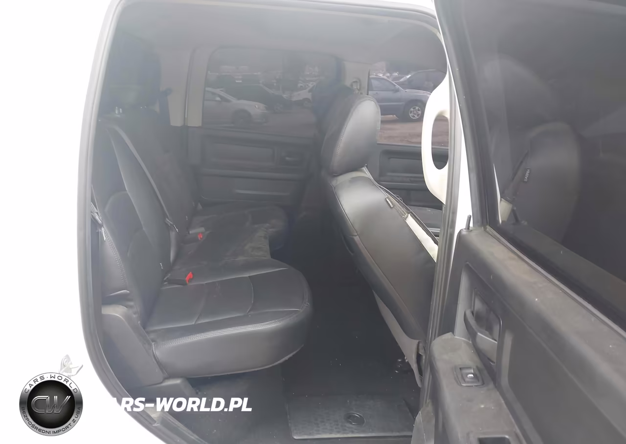 2018 Ram 1500 Express 4X2 5'7 Box VIN:1C6RR6KG7JS337143 - 8