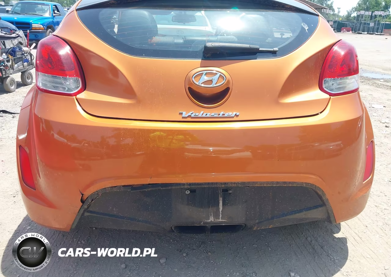 2012 Hyundai Veloster Base W-Black VIN:KMHTC6AD3CU029901 - 6