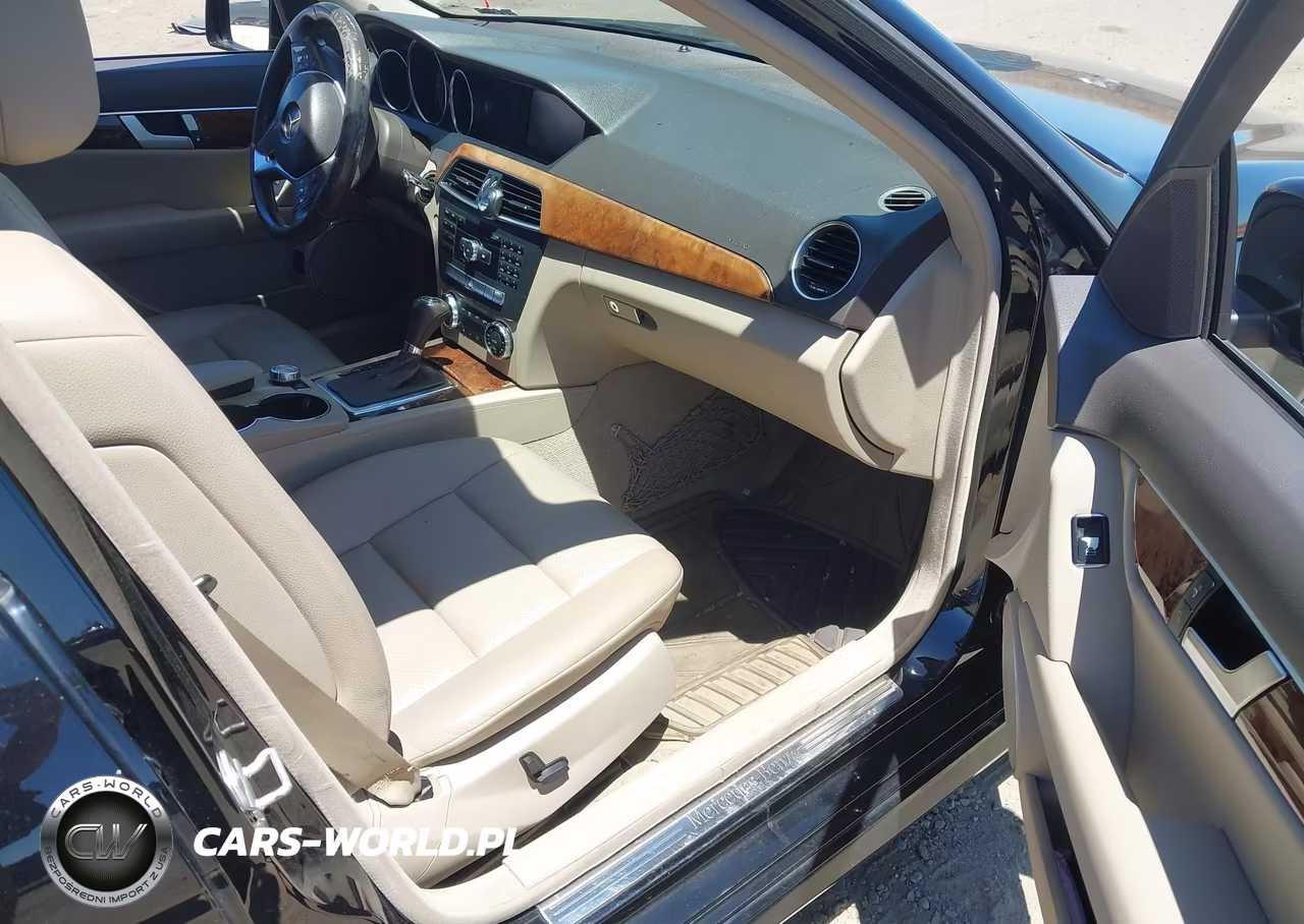 2012 Mercedes-Benz C 250 Sport VIN:WDDGF4HBXCR193421 - 5