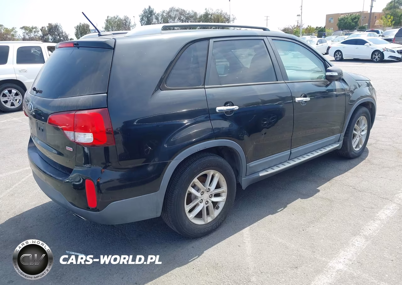 2014 Kia Sorento Lx VIN:5XYKT3A66EG453027 - 4