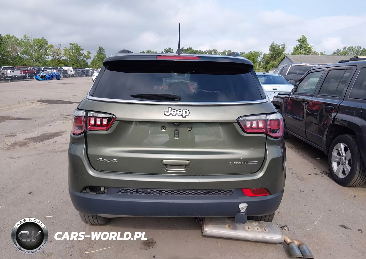2018 Jeep Compass Limited 4X4 VIN:3C4NJDCB3JT258847 - 17
