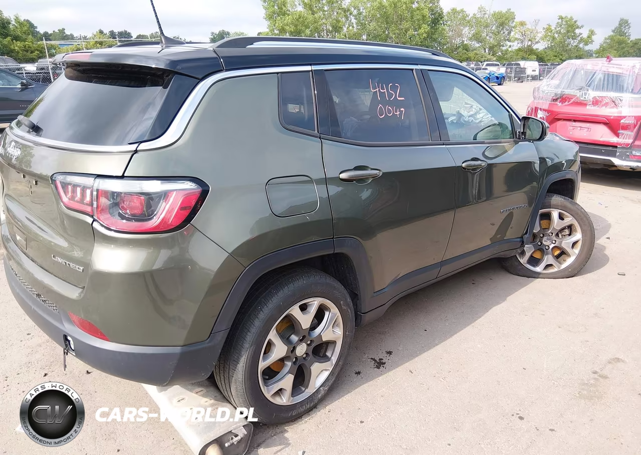 2018 Jeep Compass Limited 4X4 VIN:3C4NJDCB3JT258847 - 4
