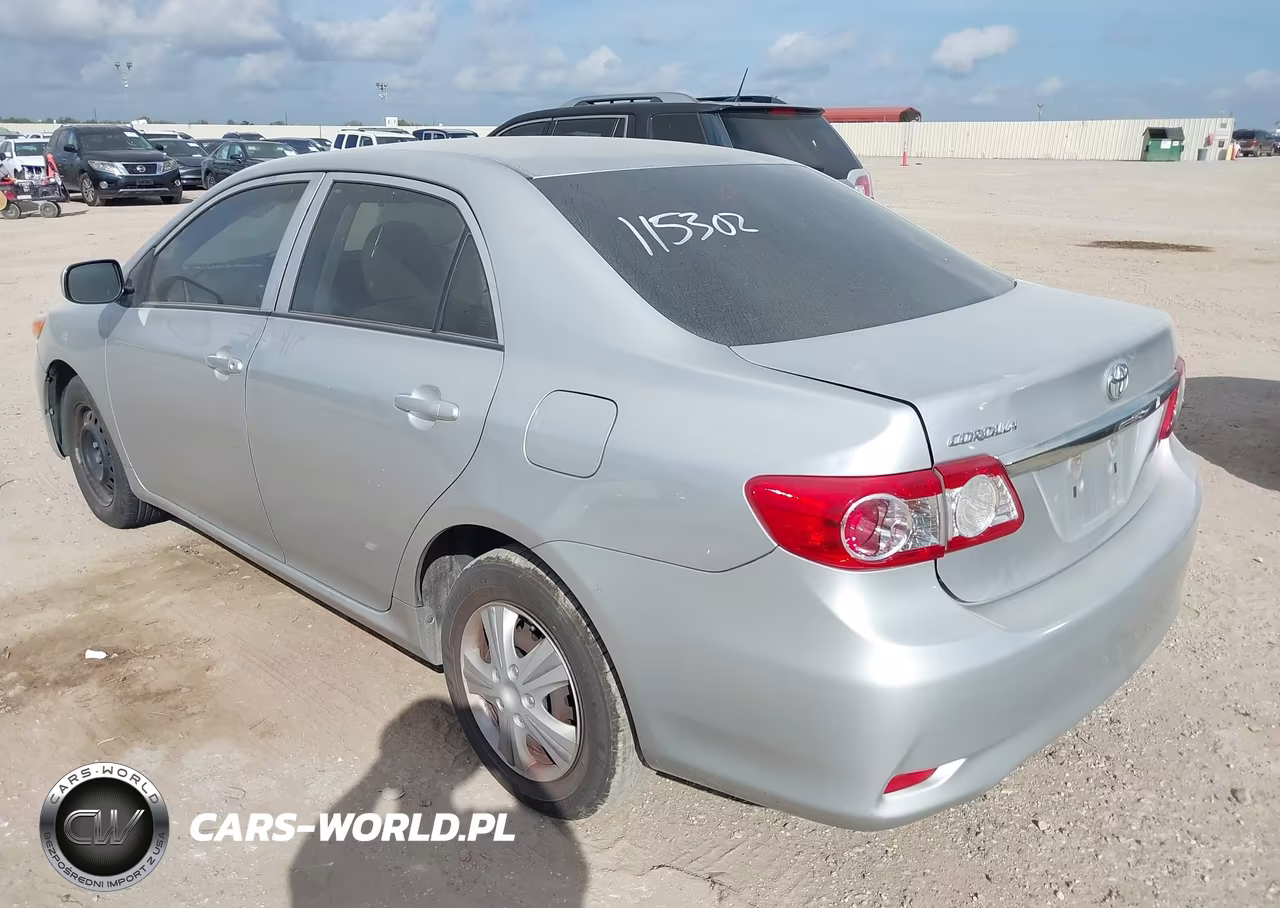 2013 Toyota Corolla L VIN:JTDBU4EE4DJ115032 - 3