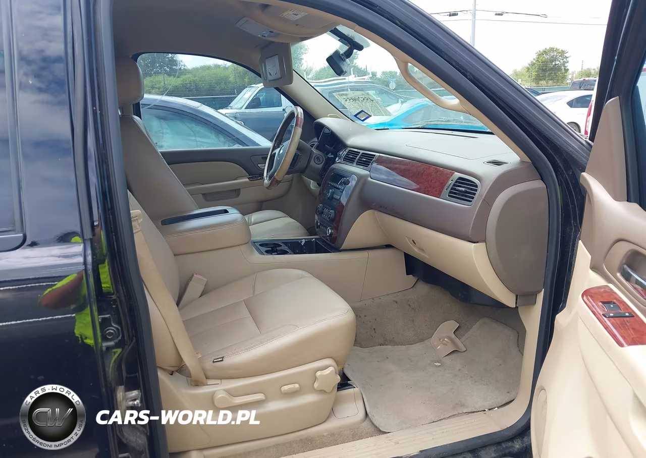 2013 Chevrolet Tahoe Ls VIN:1GNSCAE09DR315337 - 5