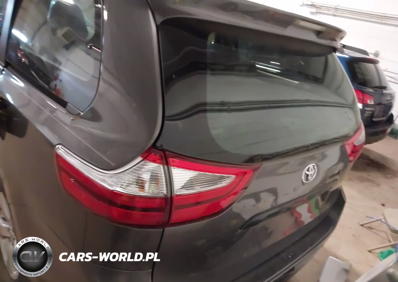 2017 Toyota Sienna L 7 Passenger VIN:5TDZZ3DCXHS802762 - 16