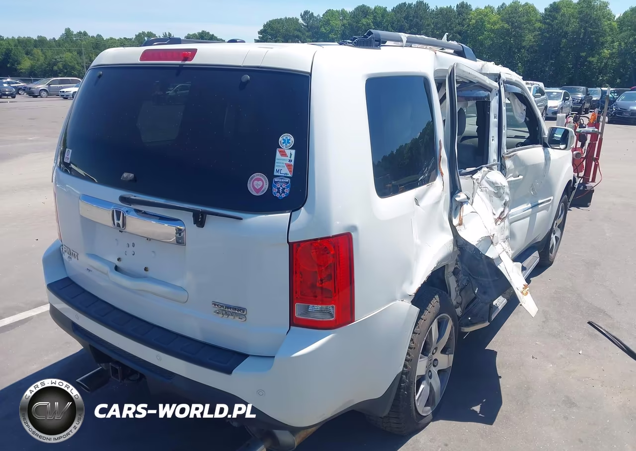2013 Honda Pilot Touring VIN:5FNYF4H9XDB049242 - 4