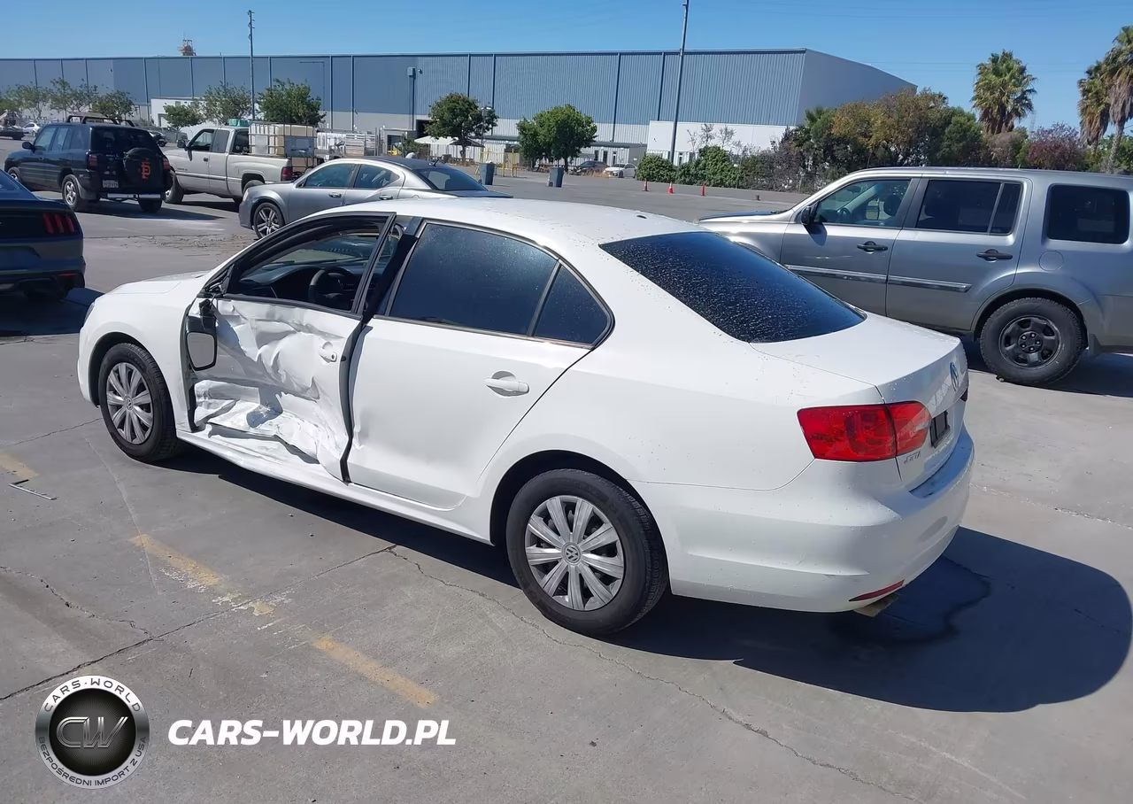2013 Volkswagen Jetta 2.0L S VIN:3VW2K7AJ4DM390376 - 3