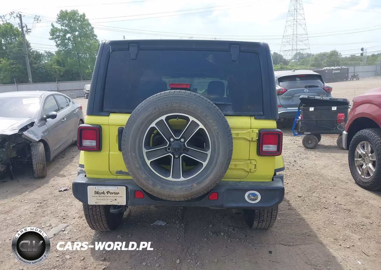 2023 Jeep Wrangler 4-Door Sahara 4X4 VIN:1C4HJXEN0PW702646 - 16