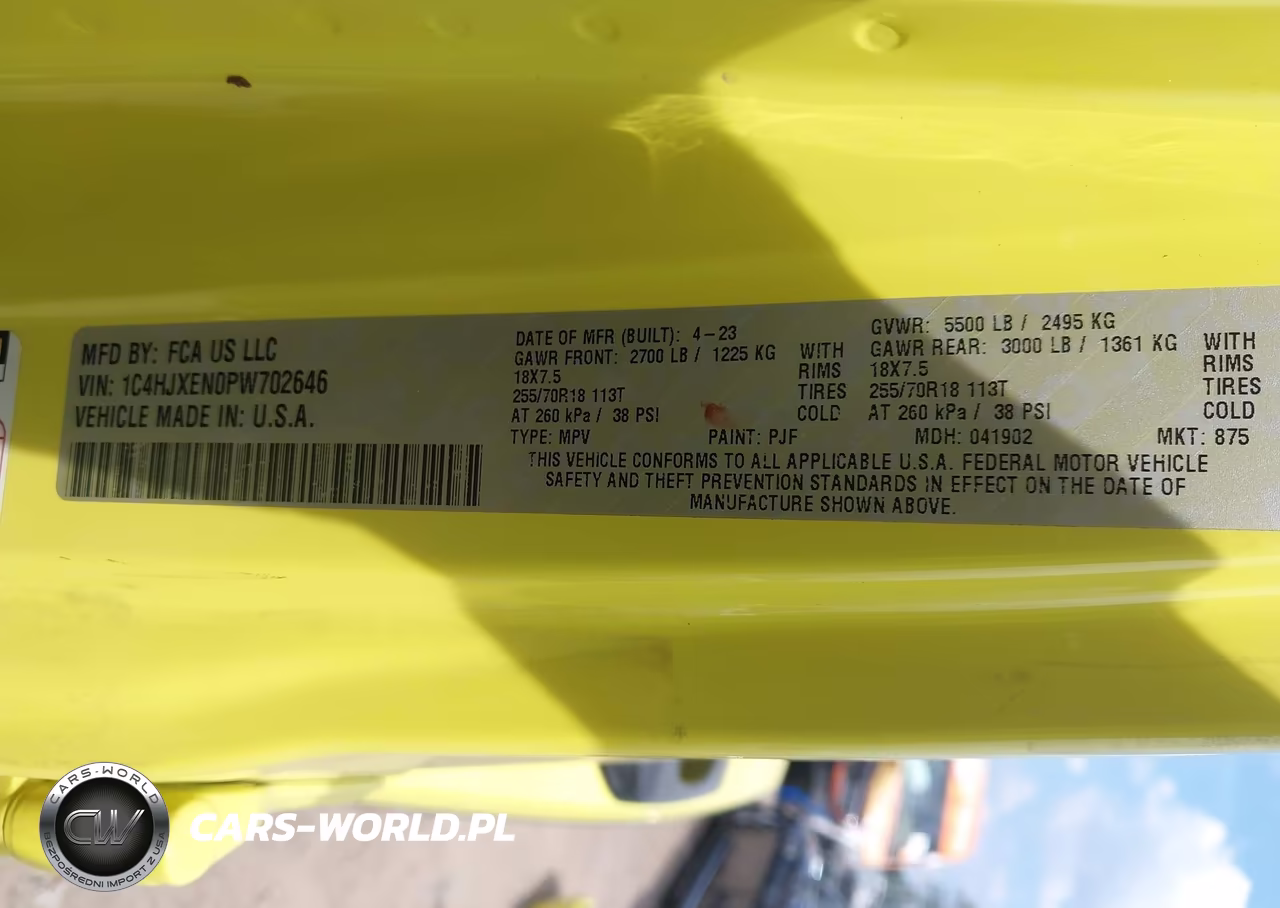 2023 Jeep Wrangler 4-Door Sahara 4X4 VIN:1C4HJXEN0PW702646 - 9