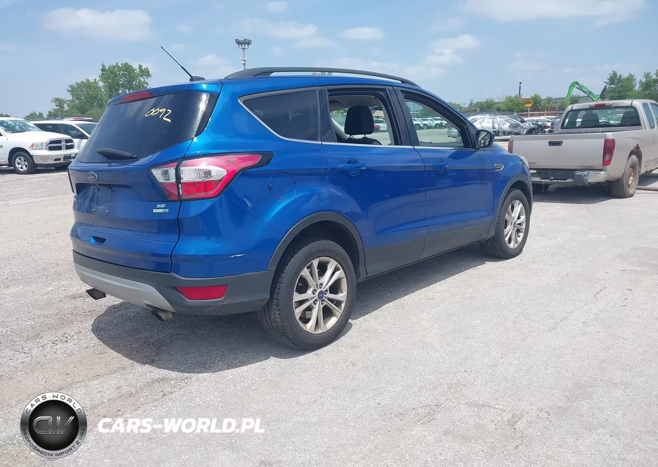 2017 Ford Escape Se VIN:1FMCU9GD7HUD27381 - 4