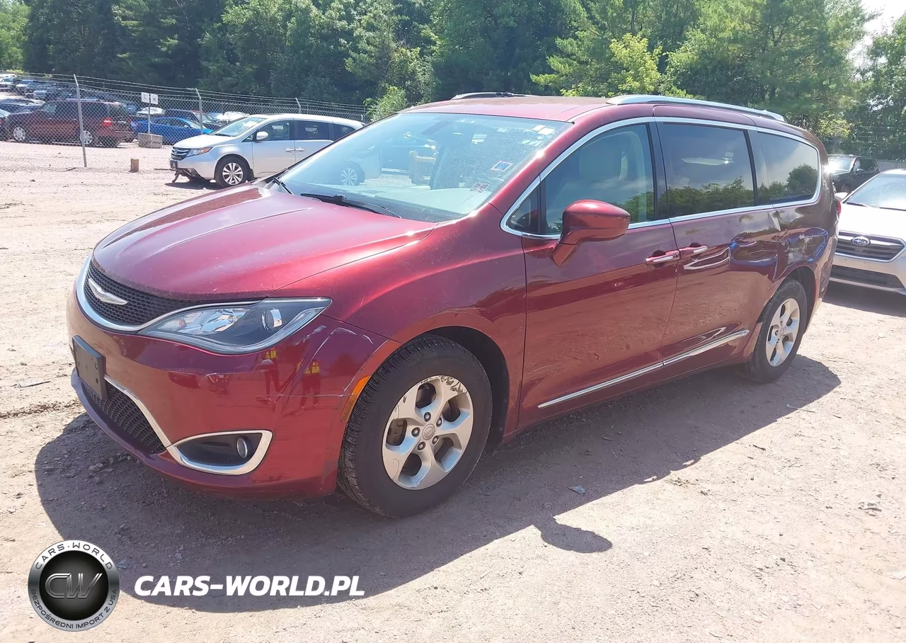 2017 Chrysler Pacifica Touring-L Plus VIN:2C4RC1EG8HR659343 - 2