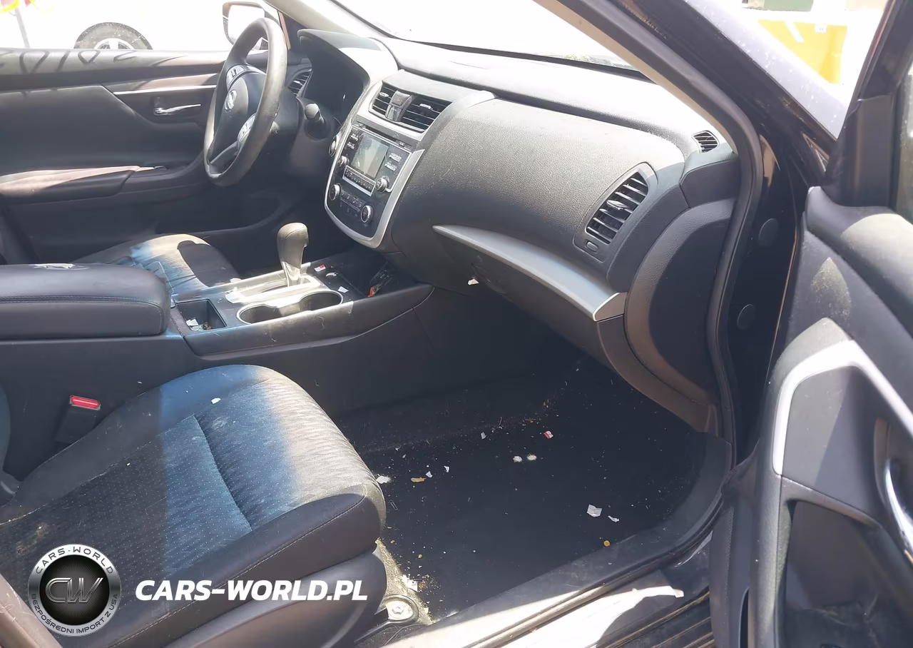2017 Nissan Altima 2.5 S VIN:1N4AL3AP3HN303089 - 5