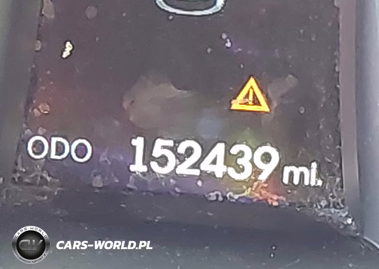 2015 Hyundai Santa Fe Sport 2.4L VIN:5XYZUDLB2FG265439 - 15