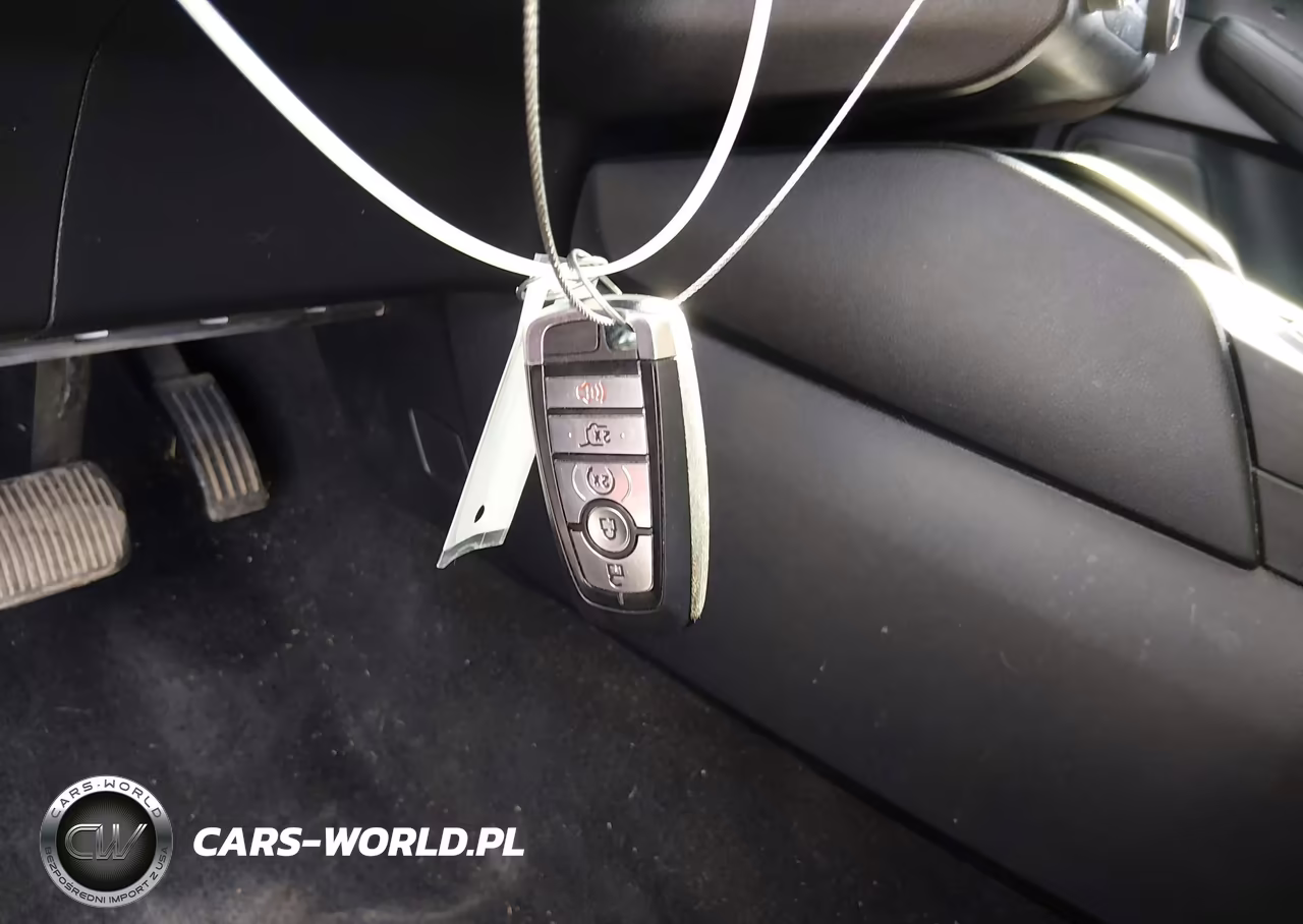2020 Ford Escape Sel VIN:1FMCU0H62LUB65552 - 11