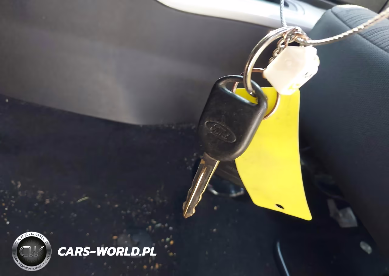 2010 Ford Focus Se VIN:1FAHP3FN1AW224191 - 11