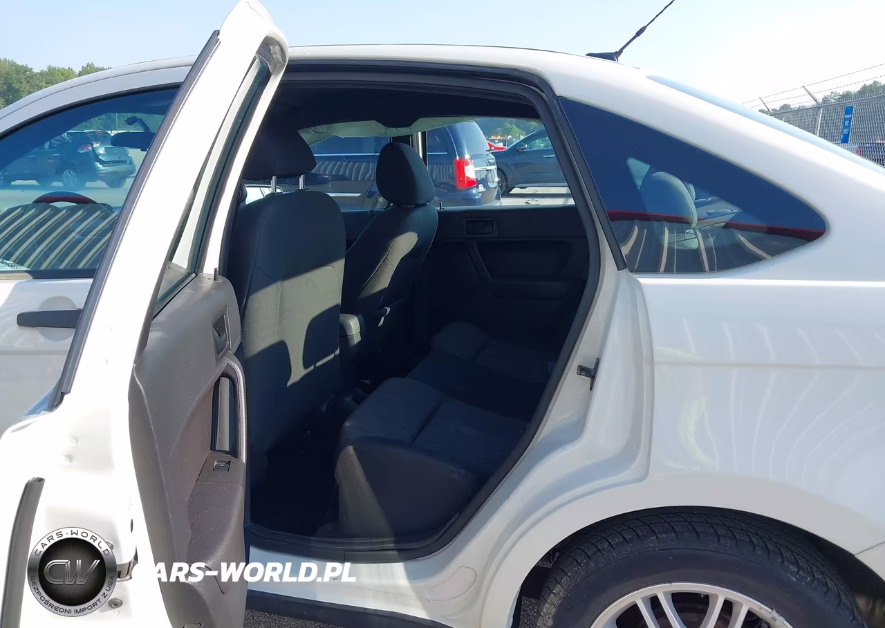 2010 Ford Focus Se VIN:1FAHP3FN1AW224191 - 8
