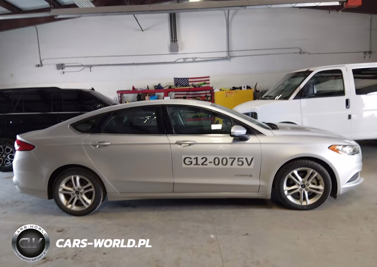 2018 Ford Fusion Hybrid Se VIN:3FA6P0LU0JR243464 - 16
