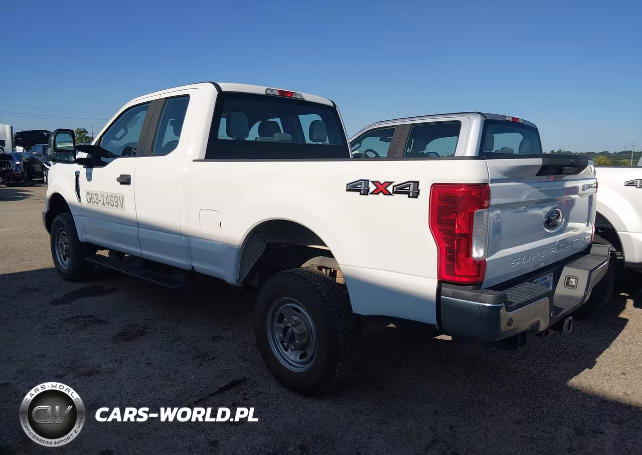 2018 Ford F-250 Lariat-Xl-Xlt VIN:1FT7X2B65JEC48742 - 3
