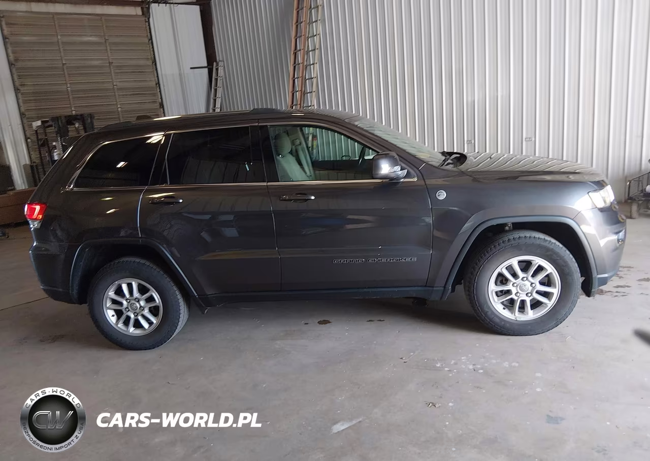 2019 Jeep Grand Cherokee Laredo E 4X4 VIN:1C4RJFAG7KC836960 - 14