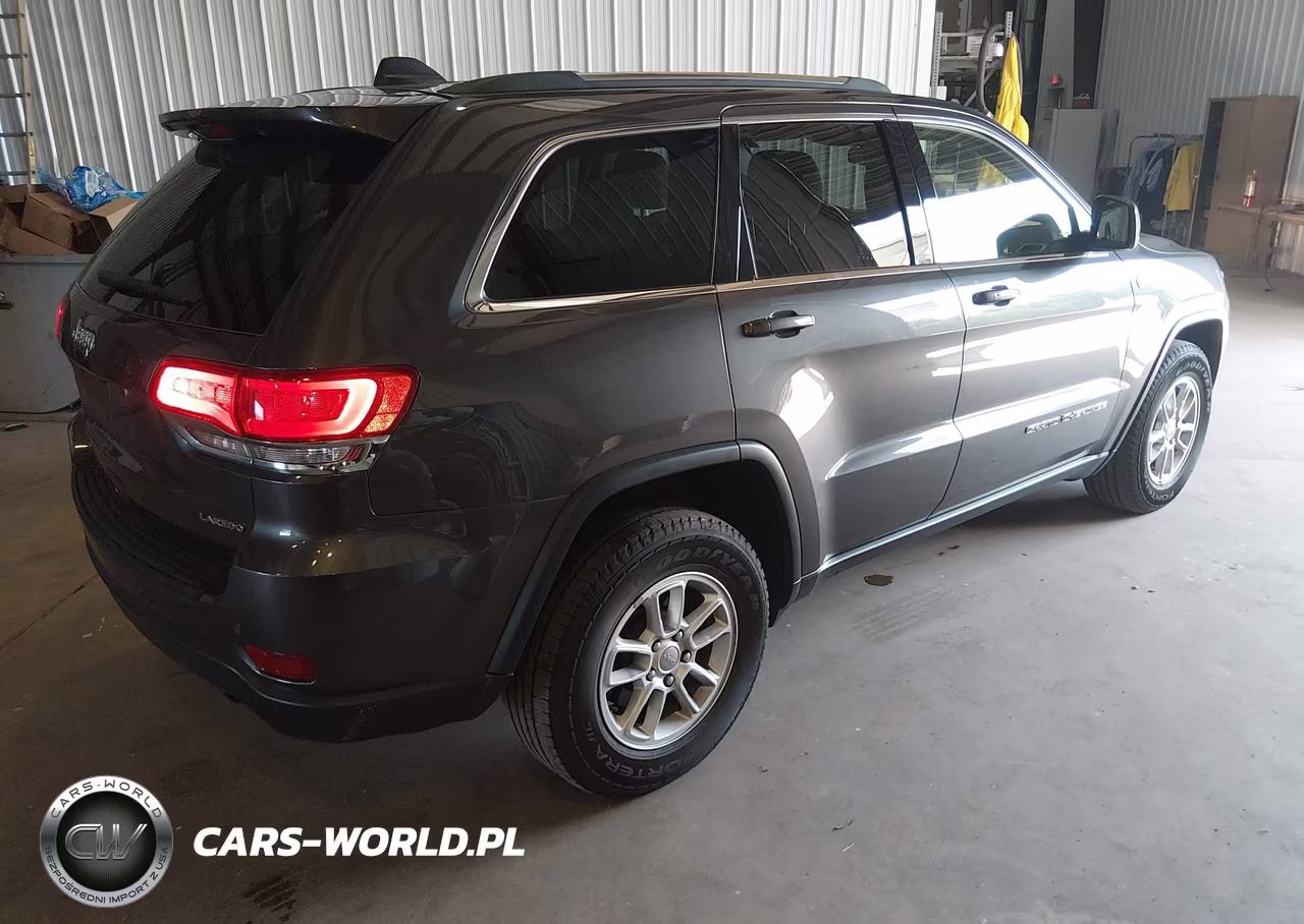 2019 Jeep Grand Cherokee Laredo E 4X4 VIN:1C4RJFAG7KC836960 - 4