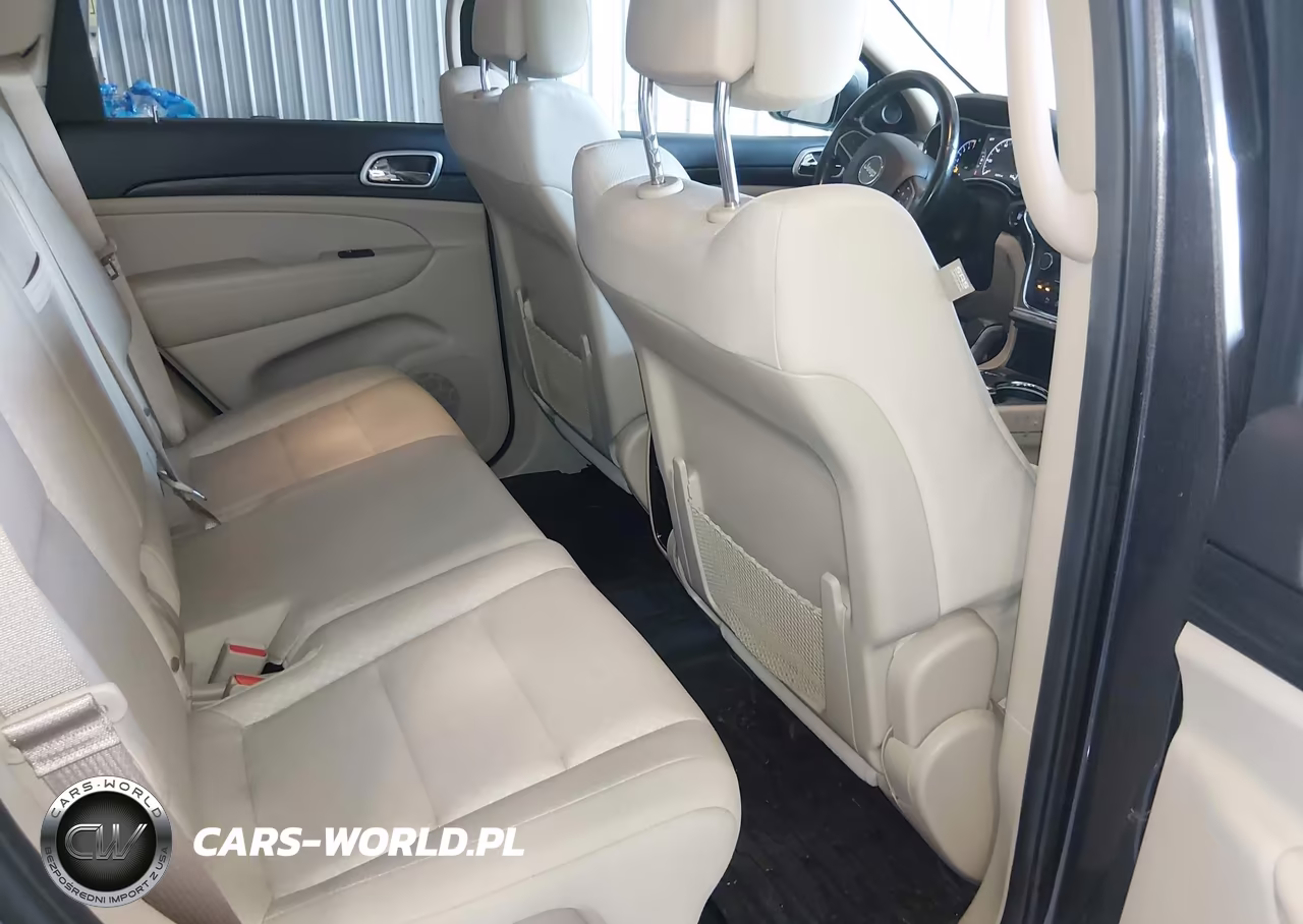 2019 Jeep Grand Cherokee Laredo E 4X4 VIN:1C4RJFAG7KC836960 - 8