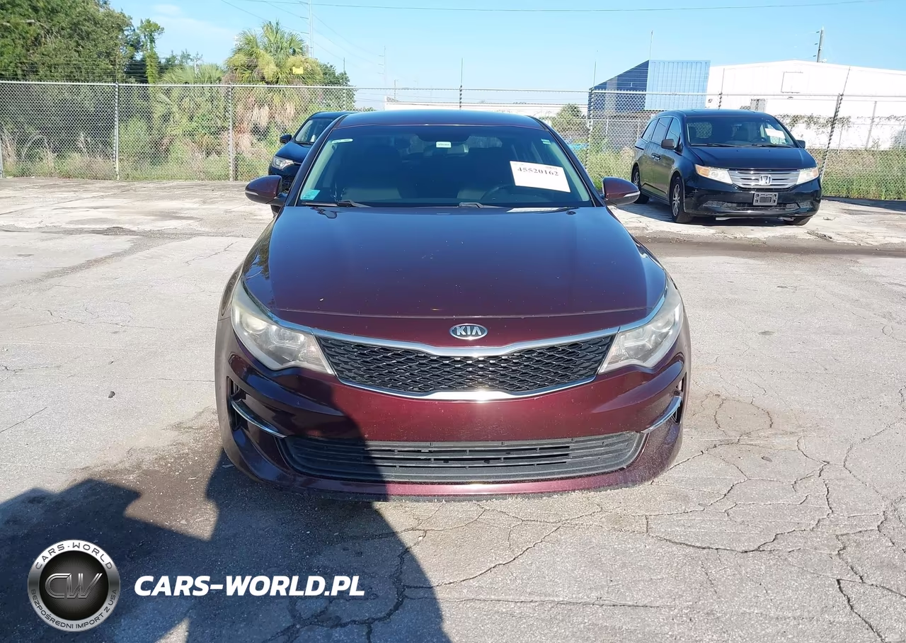 2018 Kia Optima Lx VIN:5XXGT4L34JG256144 - 11