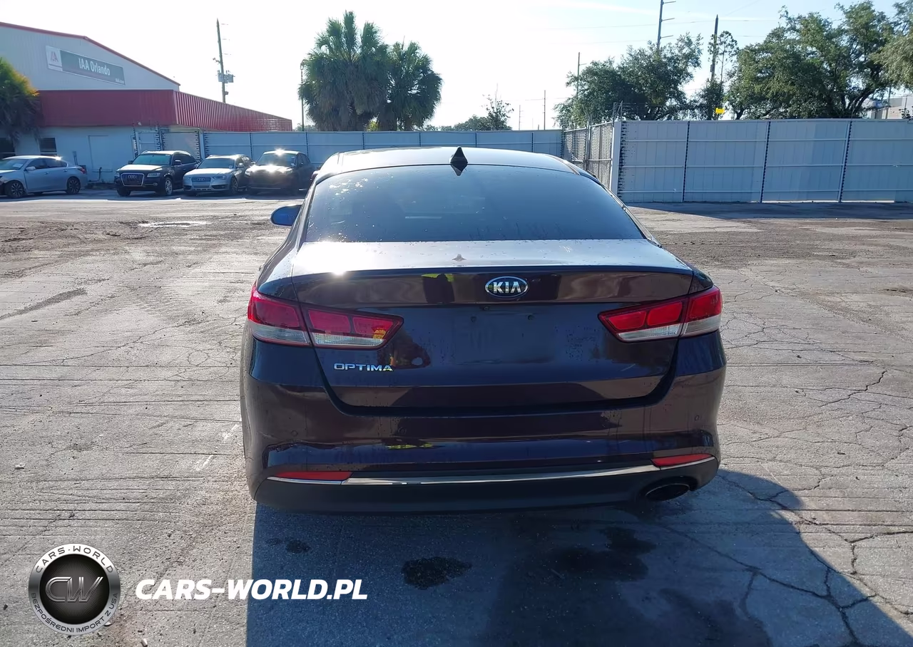 2018 Kia Optima Lx VIN:5XXGT4L34JG256144 - 15