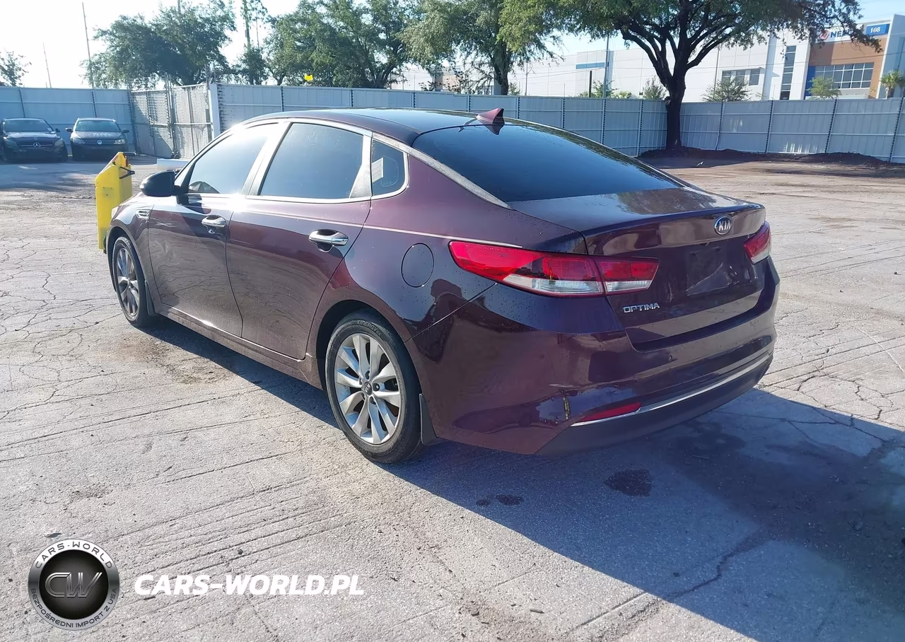 2018 Kia Optima Lx VIN:5XXGT4L34JG256144 - 3