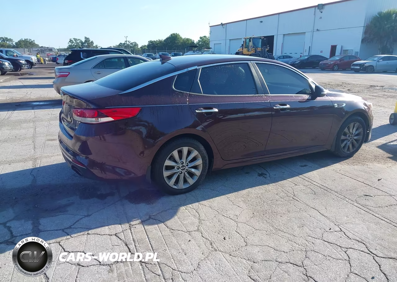 2018 Kia Optima Lx VIN:5XXGT4L34JG256144 - 4