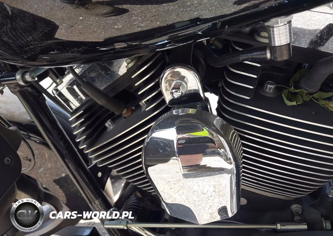 2013 Harley-Davidson Flhx Street Glide VIN:1HD1KBM16DB644947 - 9