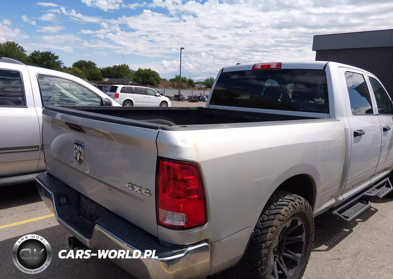 2016 Ram 1500 Tradesman VIN:1C6RR7ST7GS337459 - 4