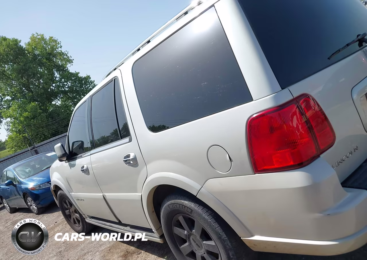 2006 Lincoln Navigator Luxury-Ultimate VIN:5LMFU27566LJ21613 - 13