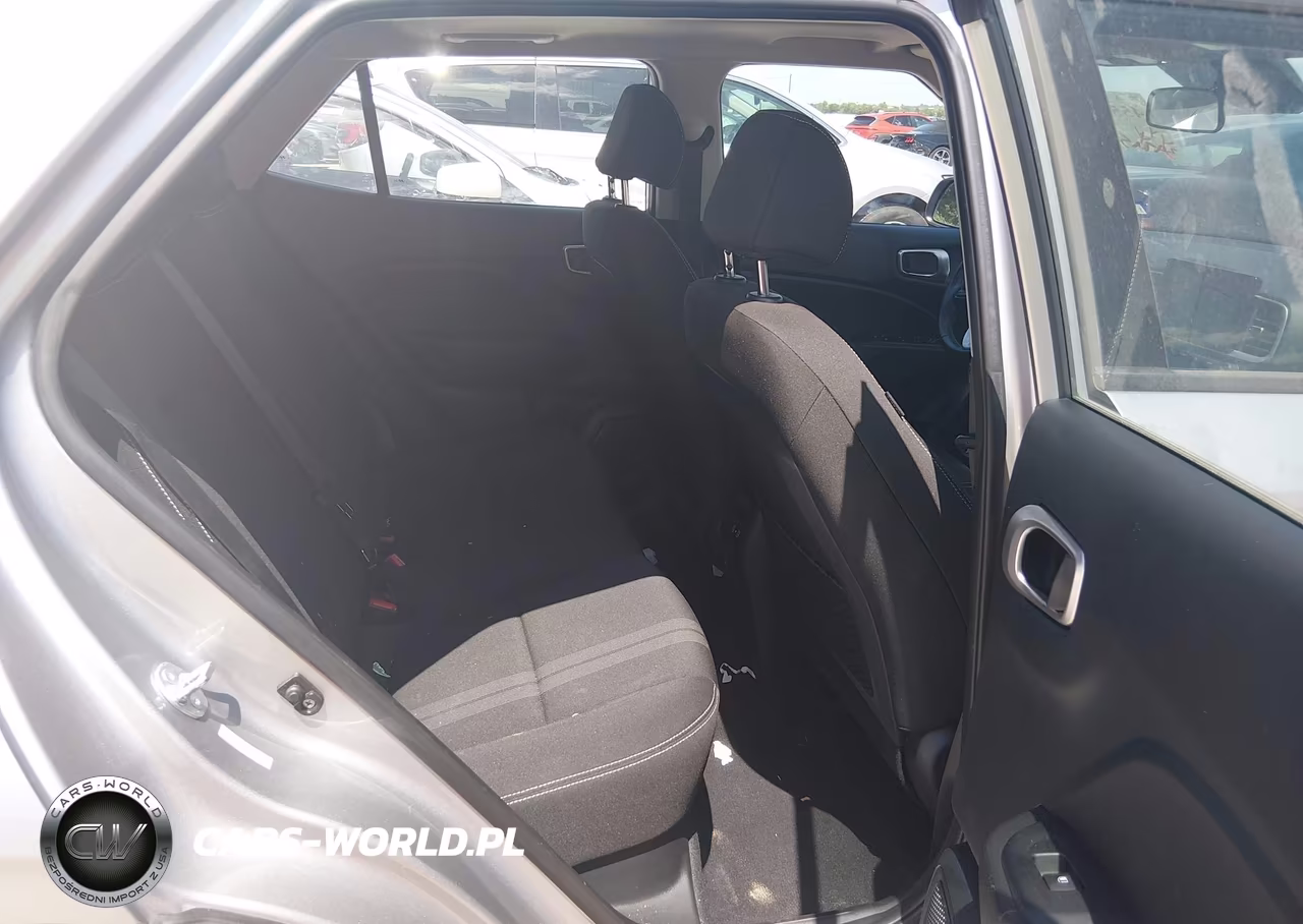 2025 Hyundai Venue Sel VIN:KMHRC8A36SU353999 - 8