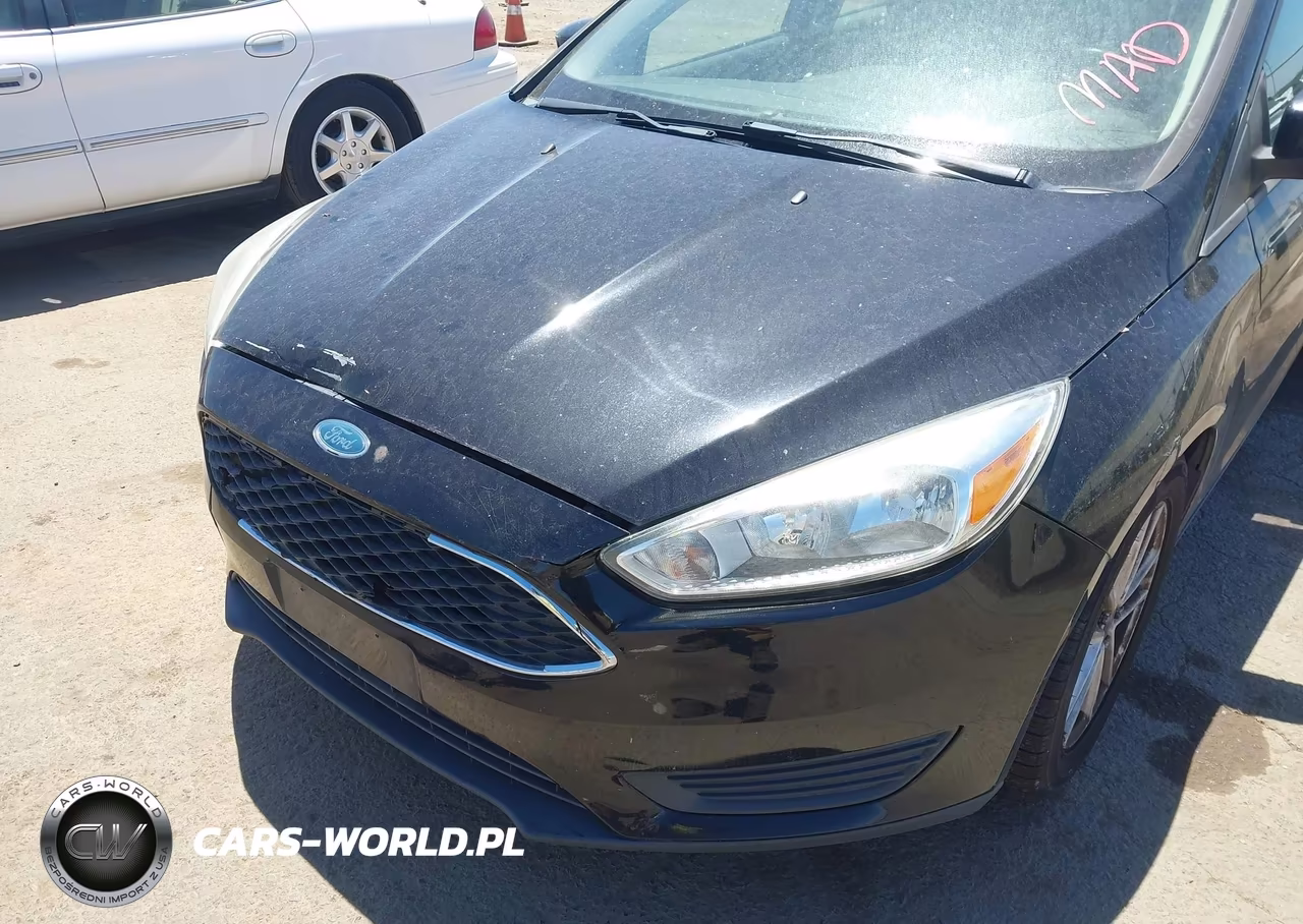 2017 Ford Focus Se VIN:1FADP3K28HL245660 - 6