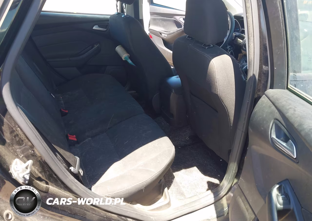 2017 Ford Focus Se VIN:1FADP3K28HL245660 - 8