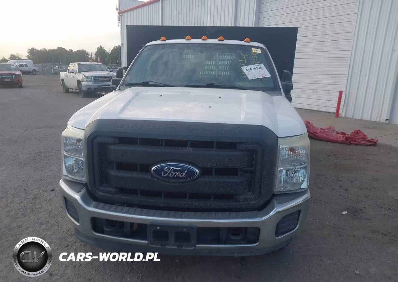 2015 Ford F-350 Chassis Xl VIN:1FDRF3G68FEC23461 - 12