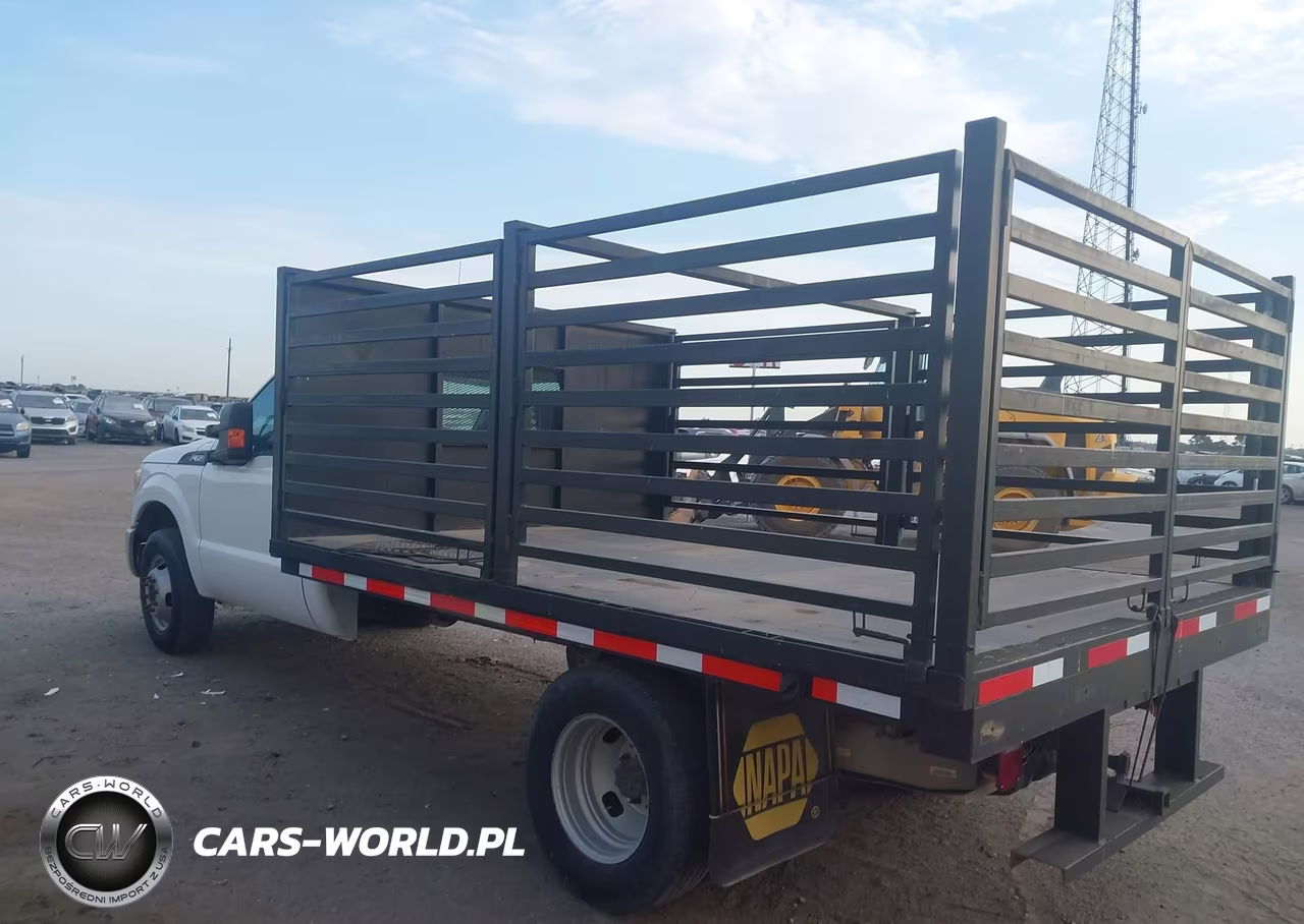 2015 Ford F-350 Chassis Xl VIN:1FDRF3G68FEC23461 - 3